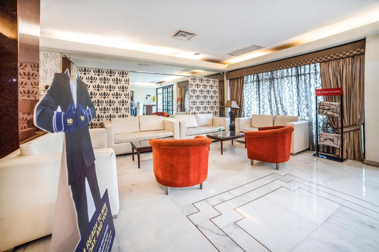 The Bmk Hotel Greater Kailash Дели Экстерьер фото
